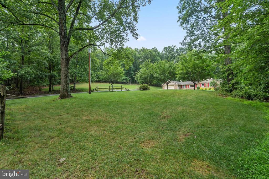 9808 TIMBER HEIGHTS