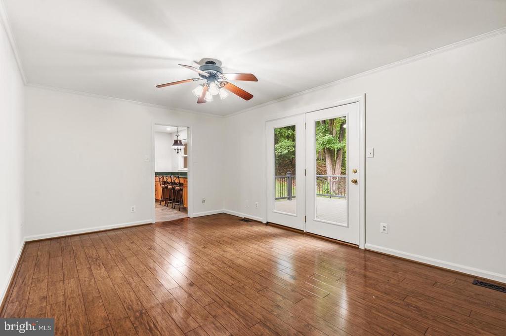 9808 TIMBER HEIGHTS