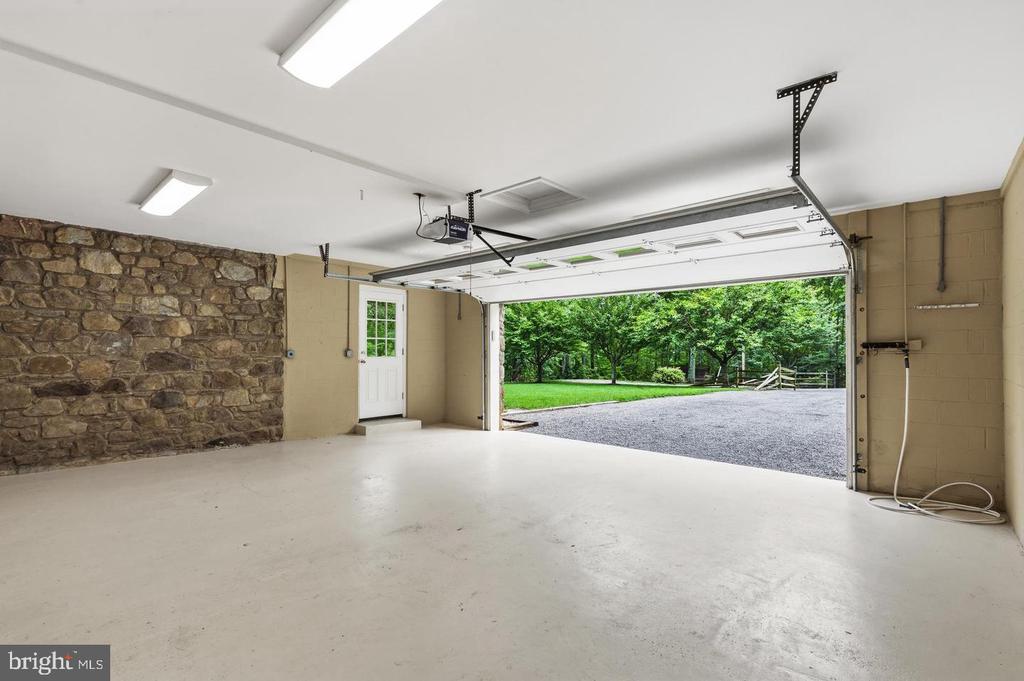9808 TIMBER HEIGHTS