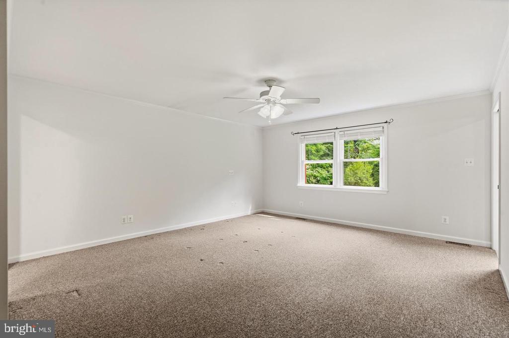 9808 TIMBER HEIGHTS