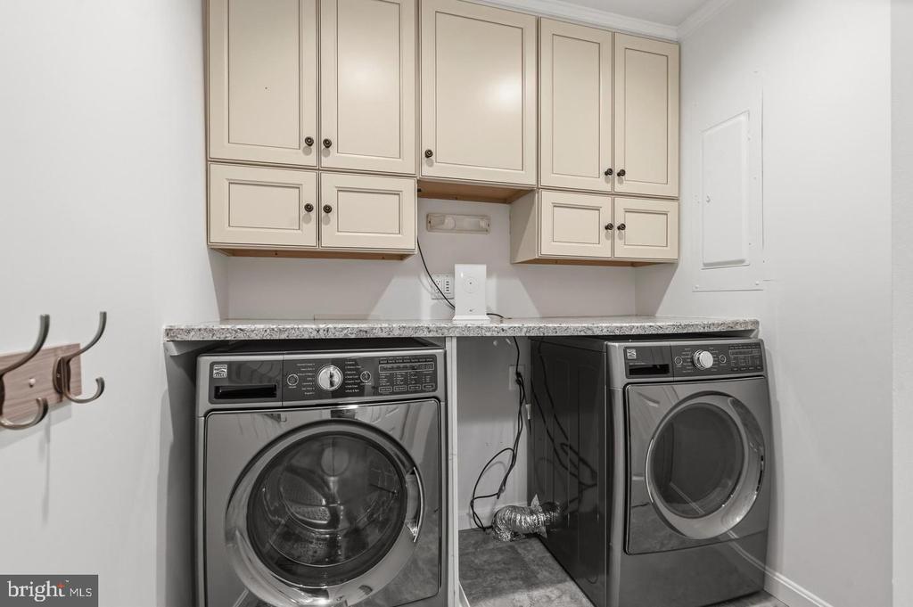 9808 TIMBER HEIGHTS