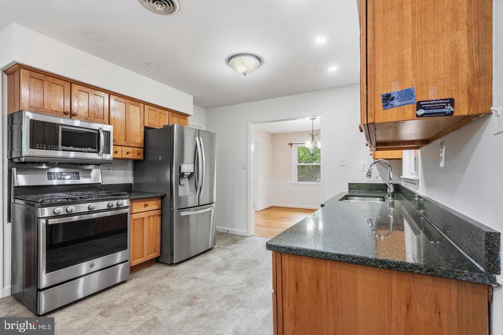 9808 TIMBER HEIGHTS