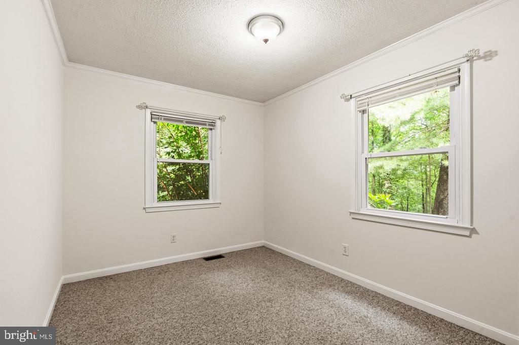 9808 TIMBER HEIGHTS