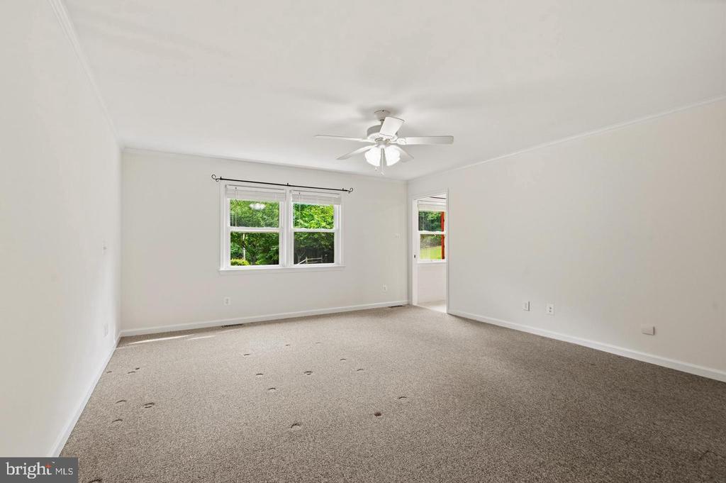 9808 TIMBER HEIGHTS
