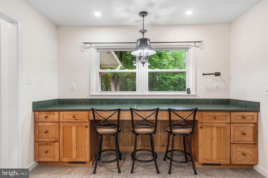 9808 TIMBER HEIGHTS