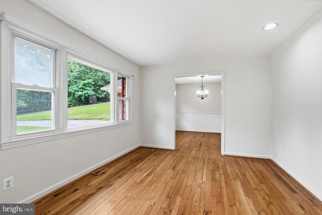9808 TIMBER HEIGHTS