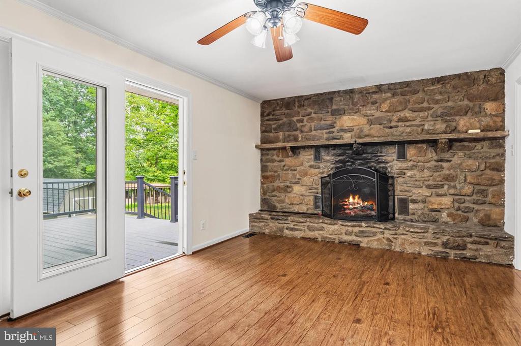 9808 TIMBER HEIGHTS