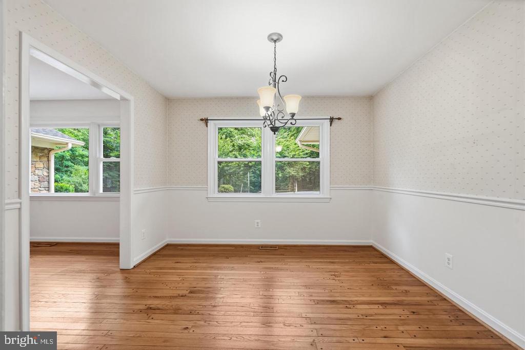 9808 TIMBER HEIGHTS
