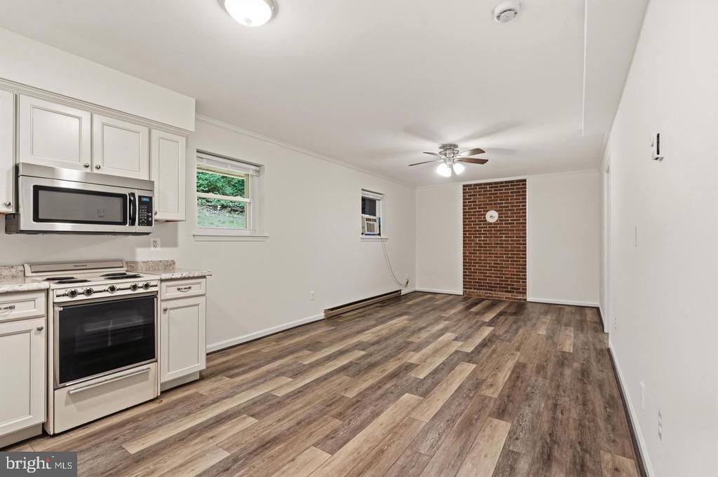 9808 TIMBER HEIGHTS