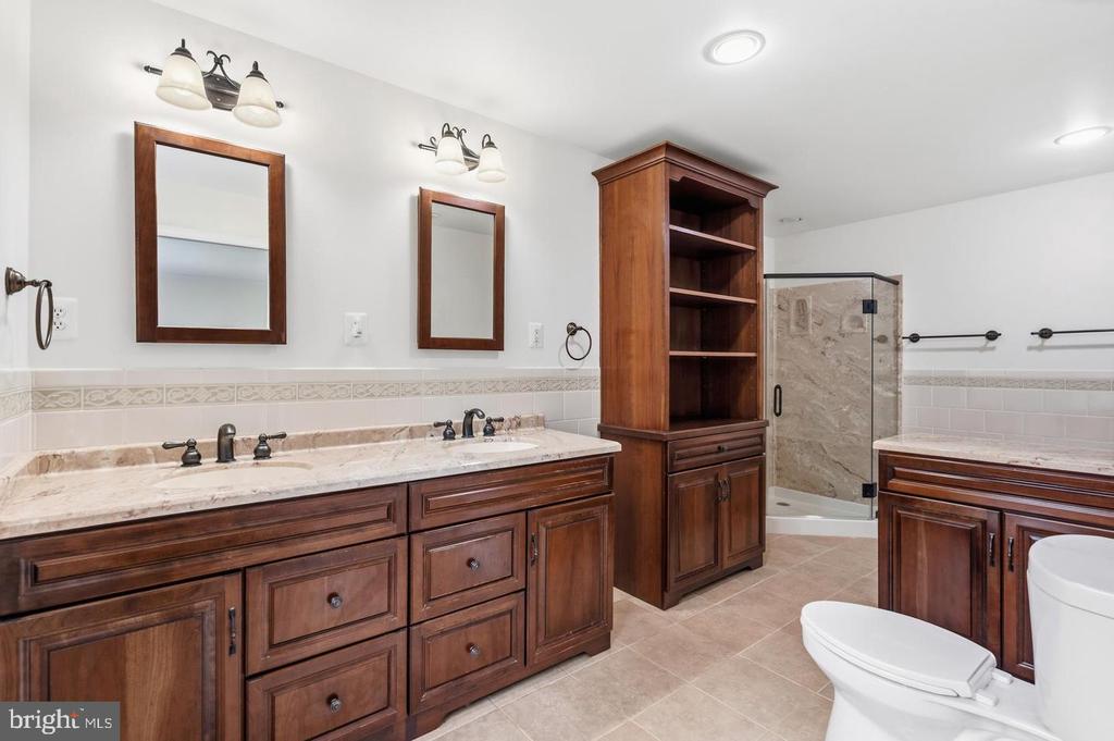 9808 TIMBER HEIGHTS