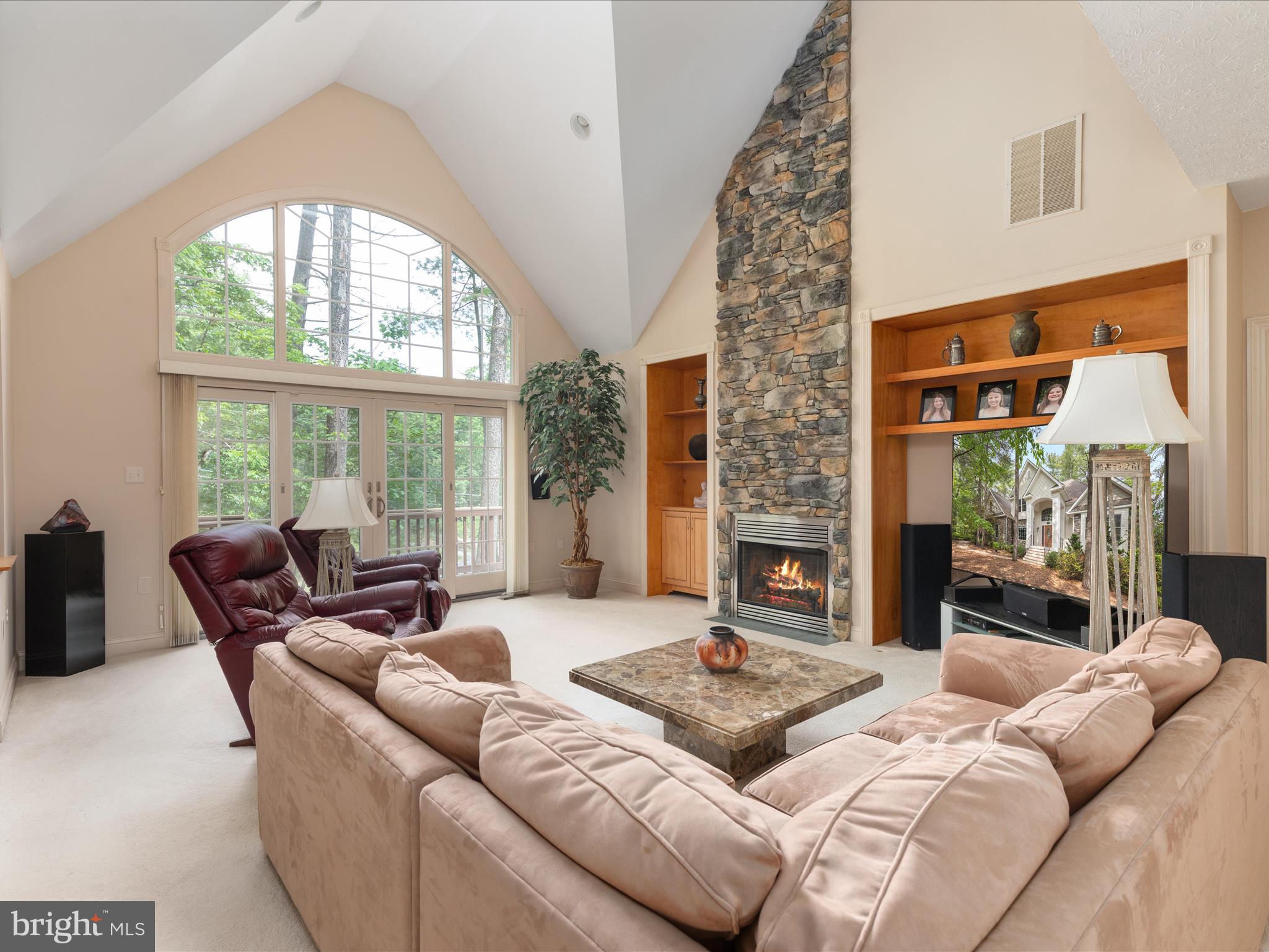 228 SUNSET CIRCLE