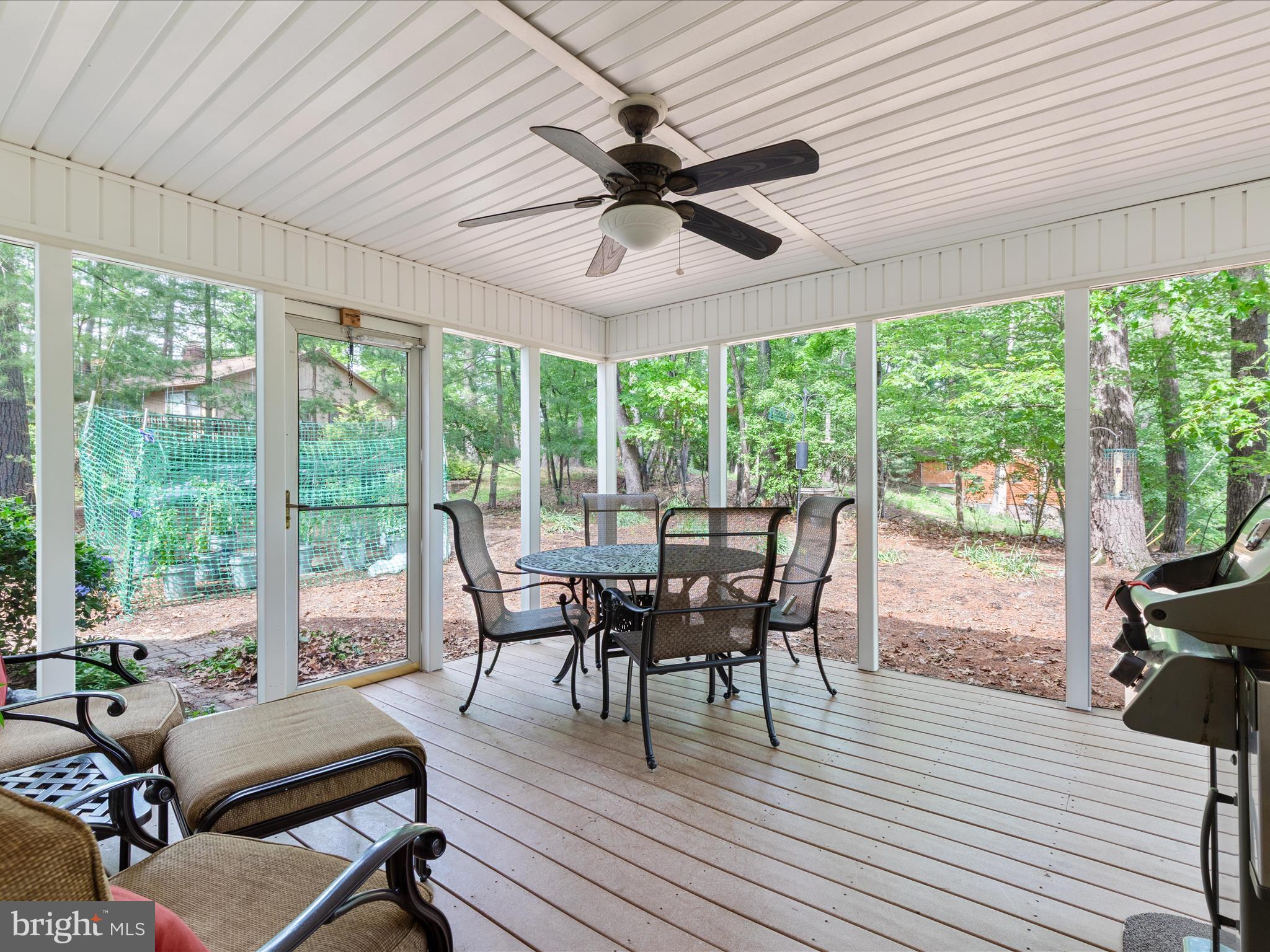 228 SUNSET CIRCLE