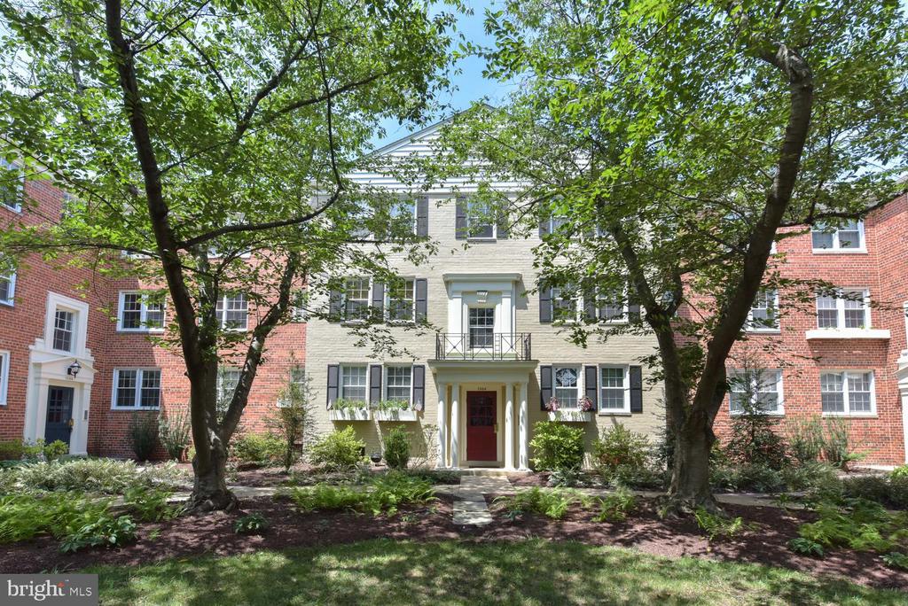 1304 BELLE VIEW BOULEVARD Unit: B1