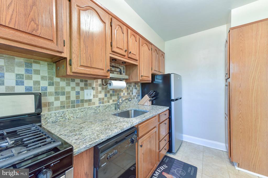 1304 BELLE VIEW BOULEVARD Unit: B1