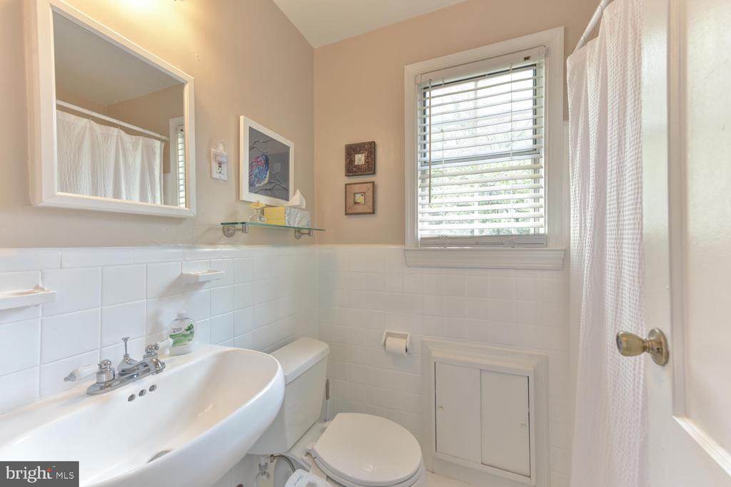 1304 BELLE VIEW BOULEVARD Unit: B1
