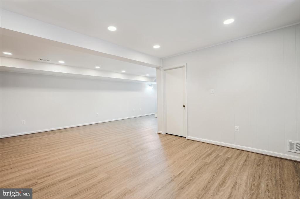 12304 MYTERRA WAY