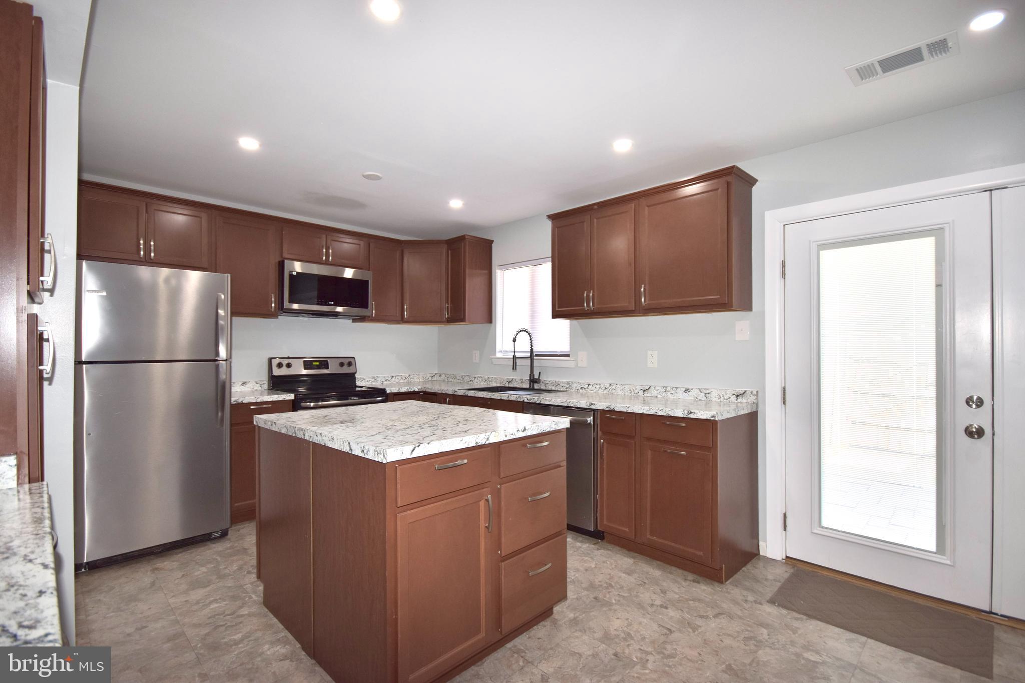 4140 MEADOWLAND COURT 68