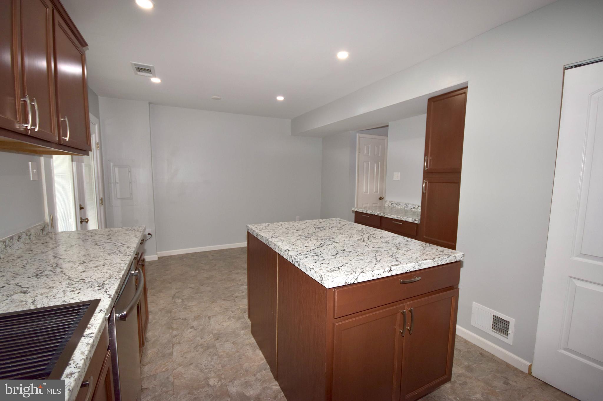 4140 MEADOWLAND COURT 68