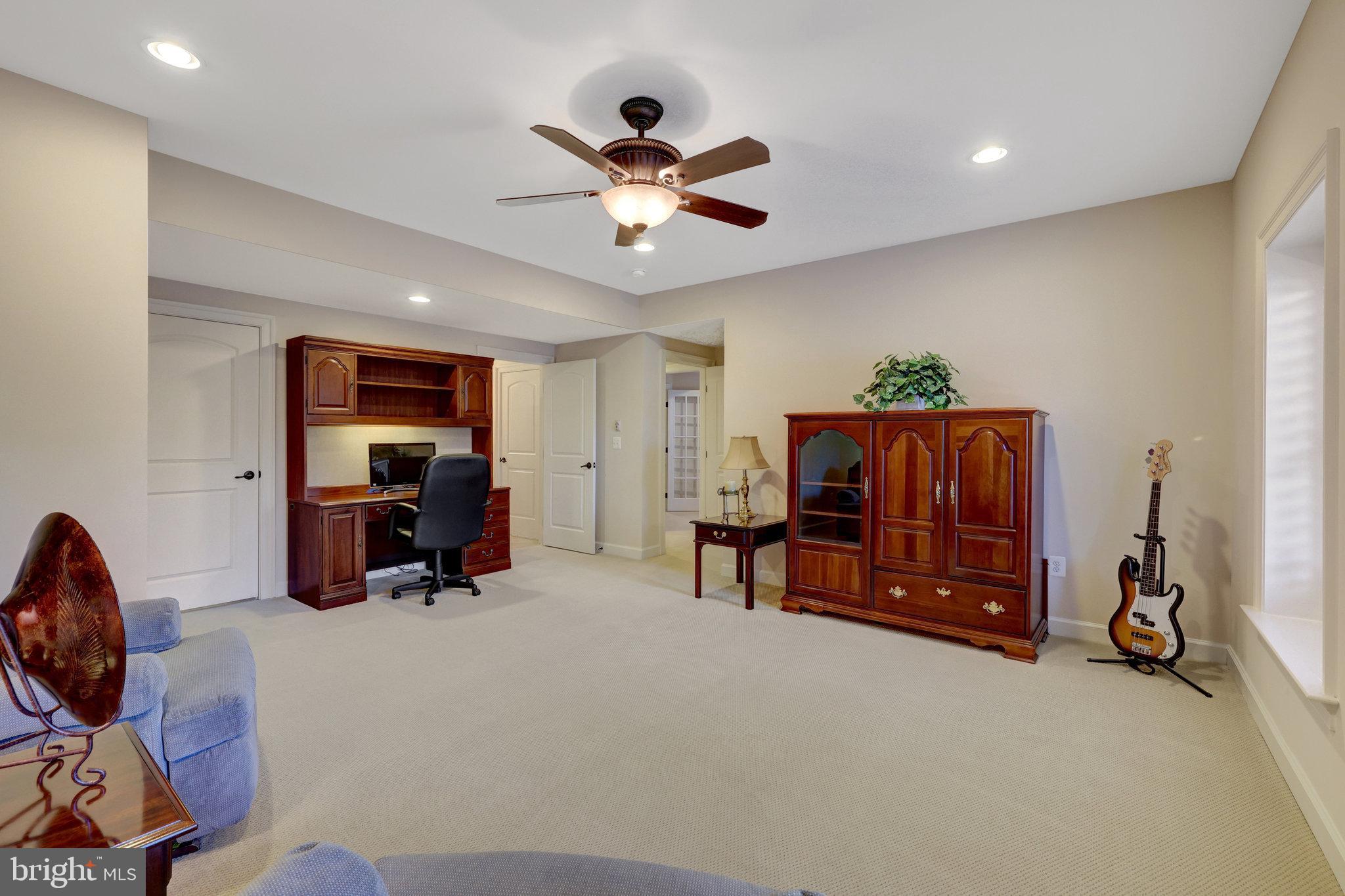 1627 ADMIRALS HILL COURT