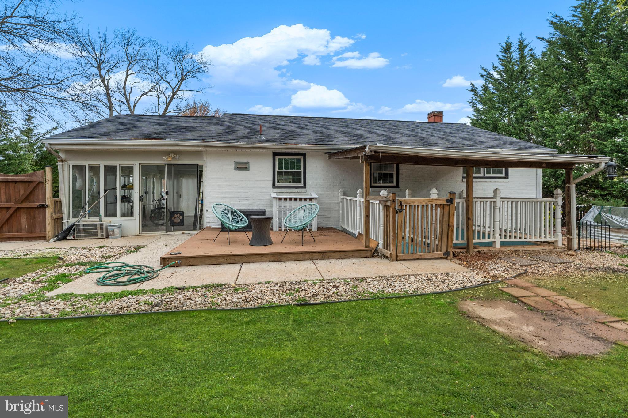 3519 OAKWOOD LANE
