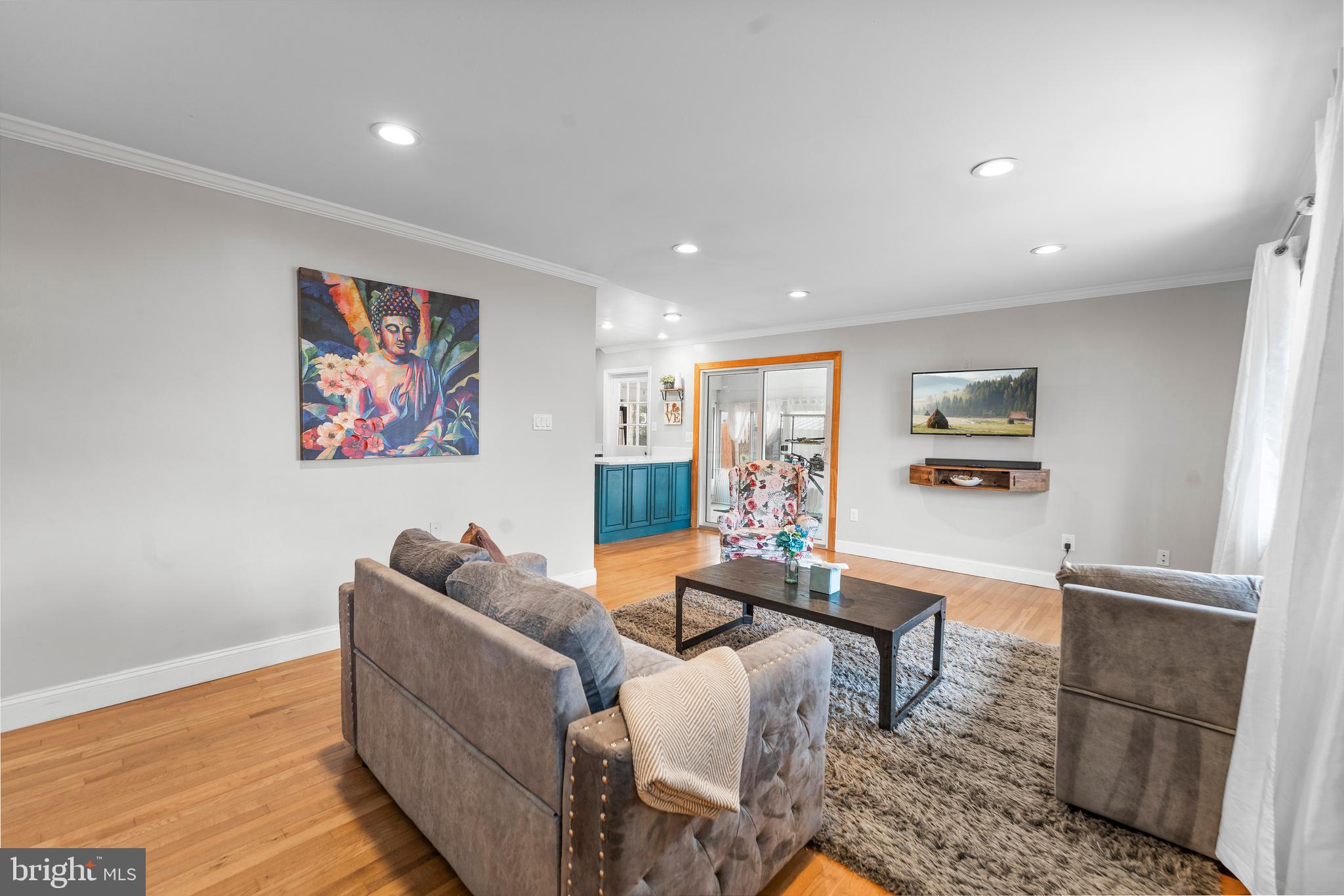 3519 OAKWOOD LANE