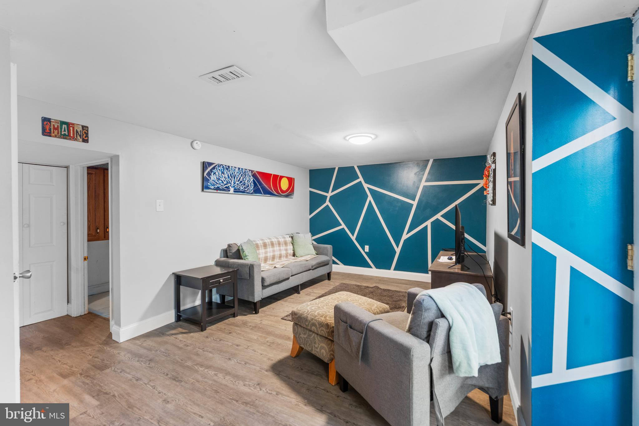 3519 OAKWOOD LANE