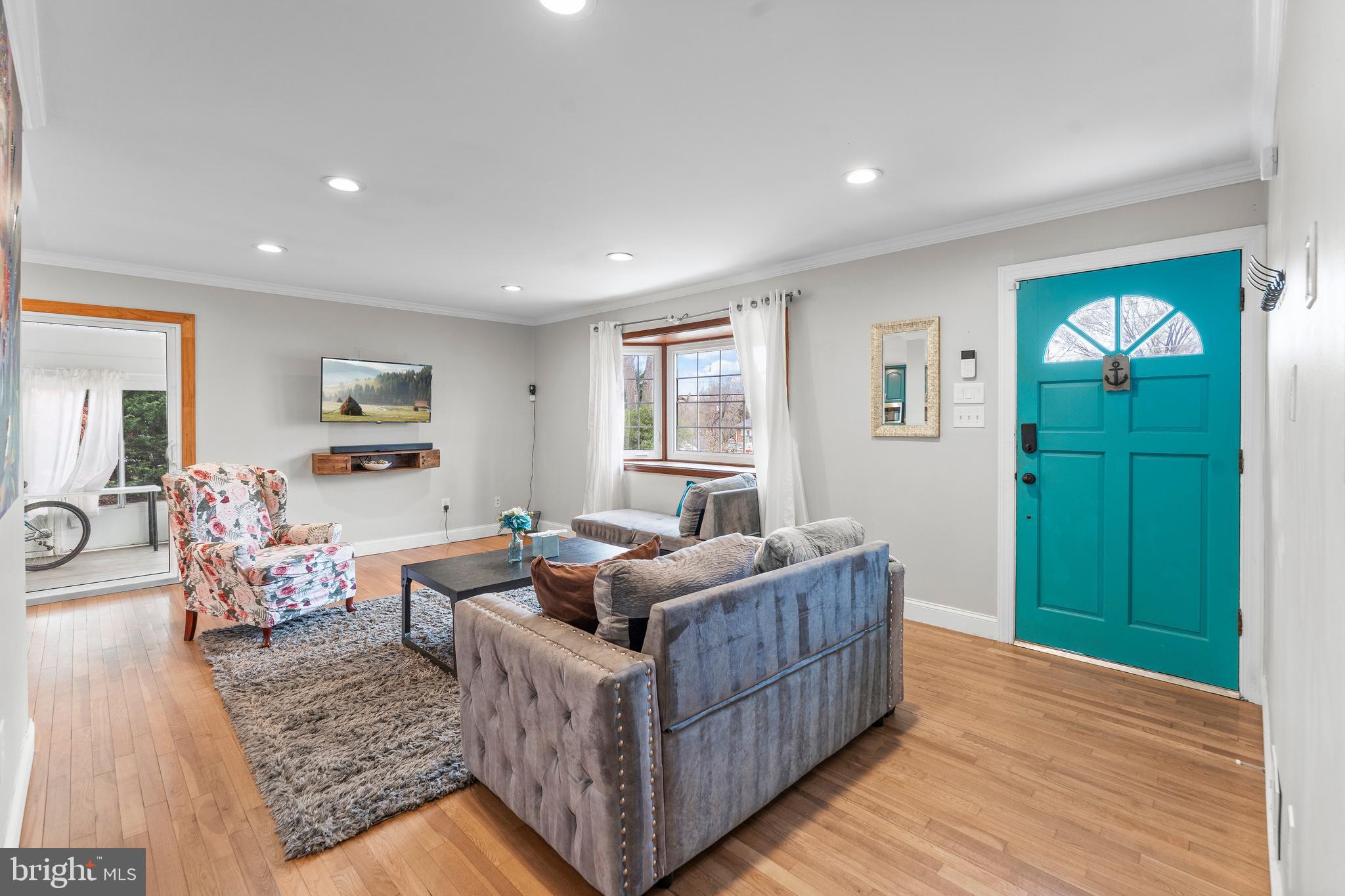 3519 OAKWOOD LANE