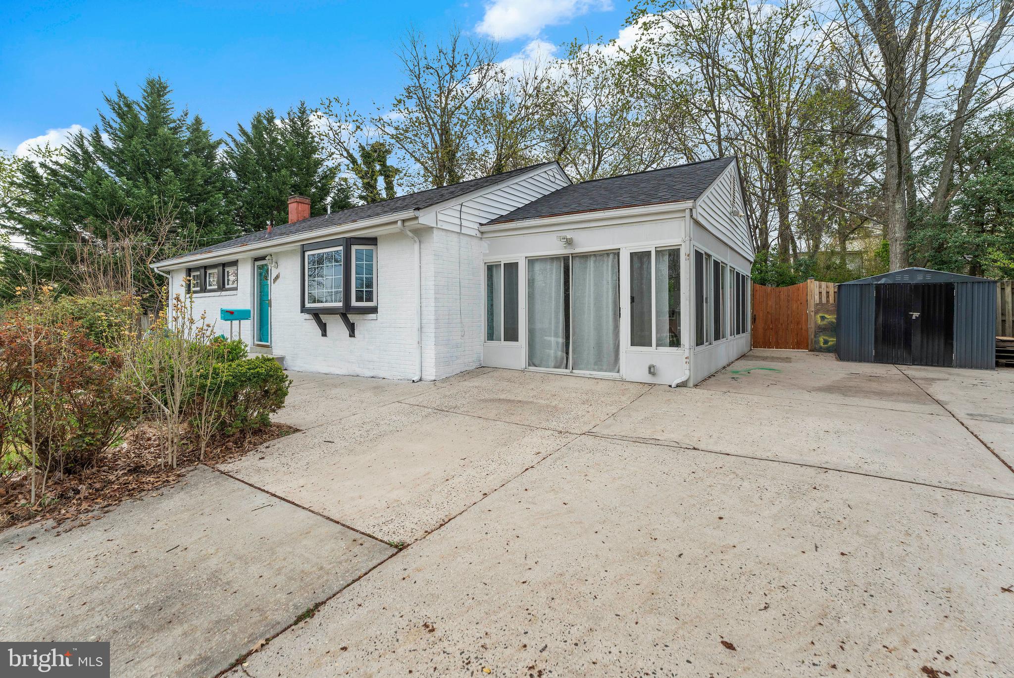 3519 OAKWOOD LANE