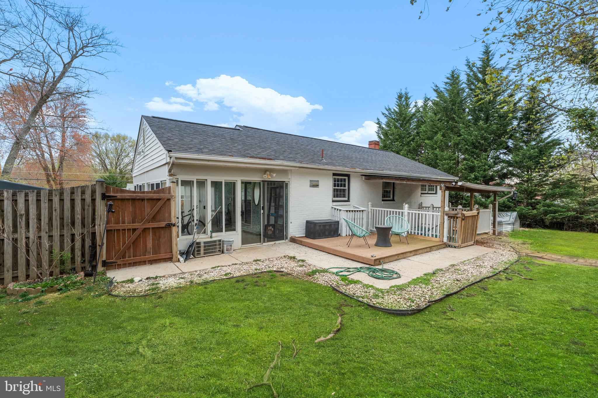 3519 OAKWOOD LANE