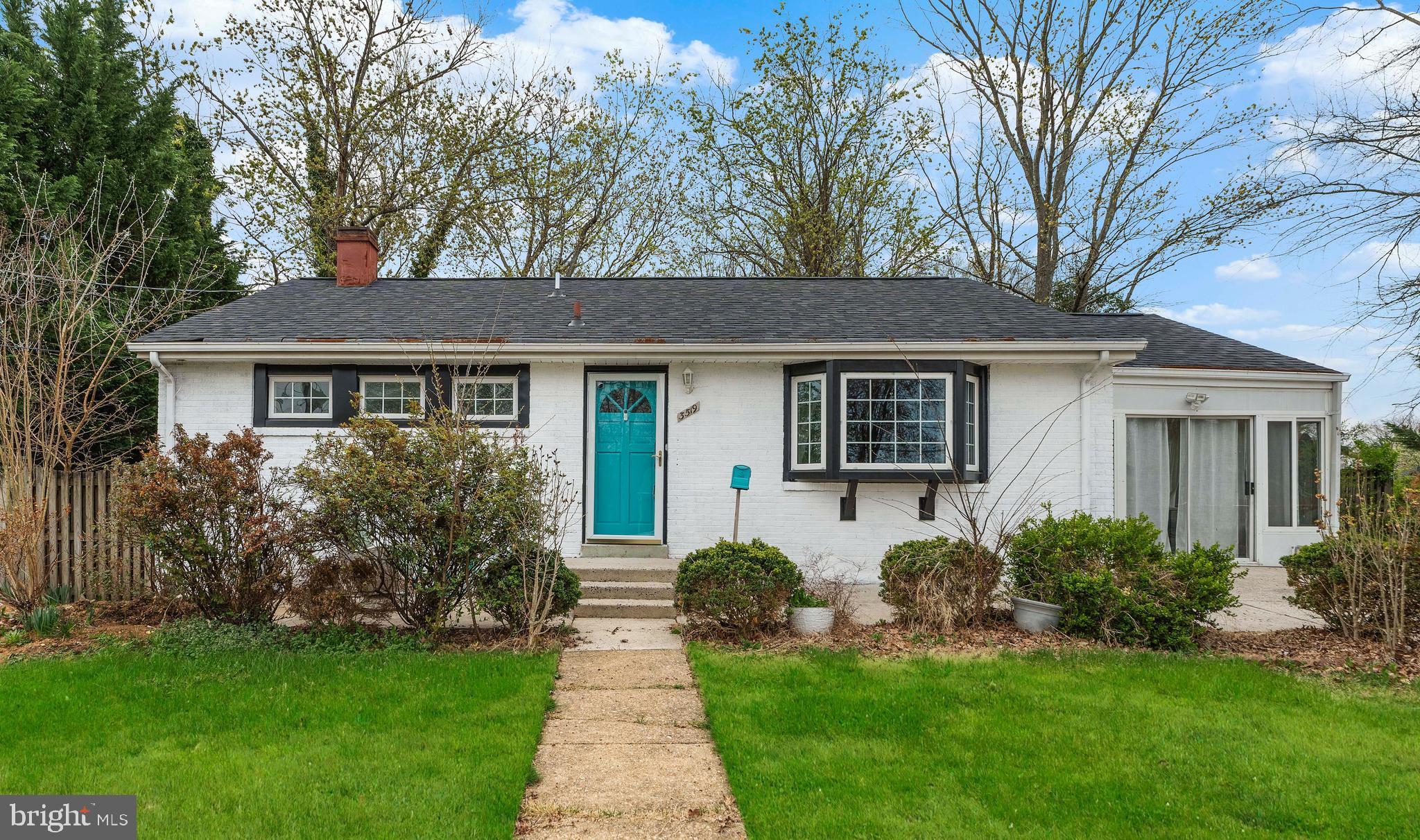 3519 OAKWOOD LANE