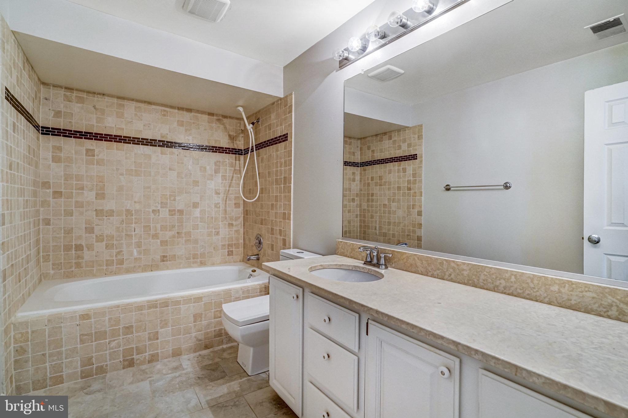 12233 FAIRFIELD HOUSE DRIVE 207B