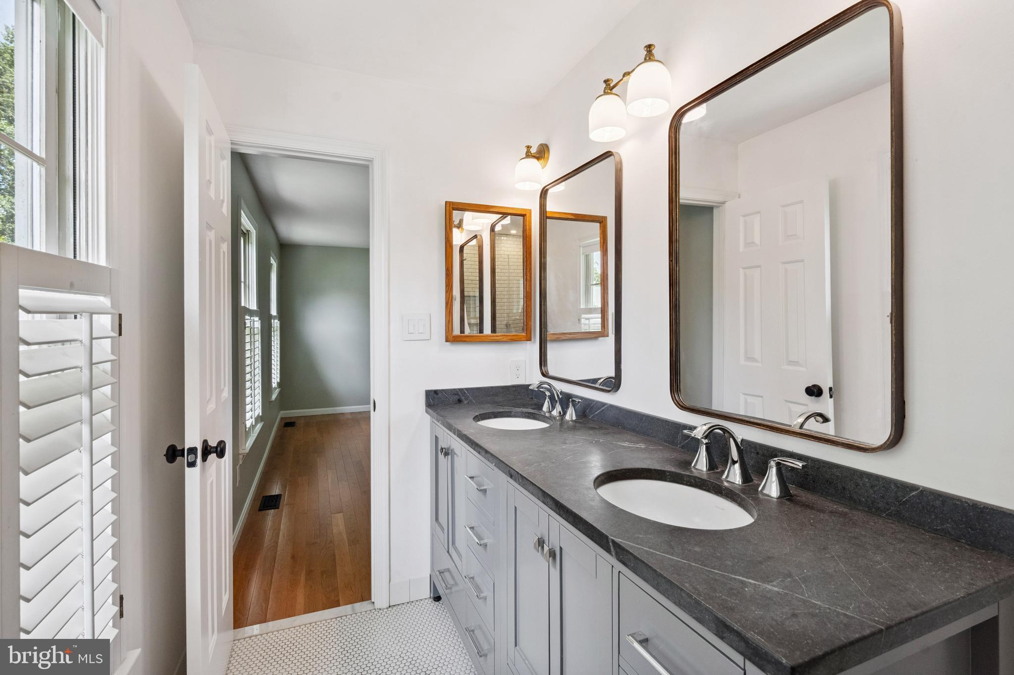 3523 MAJESTIC PINE LANE