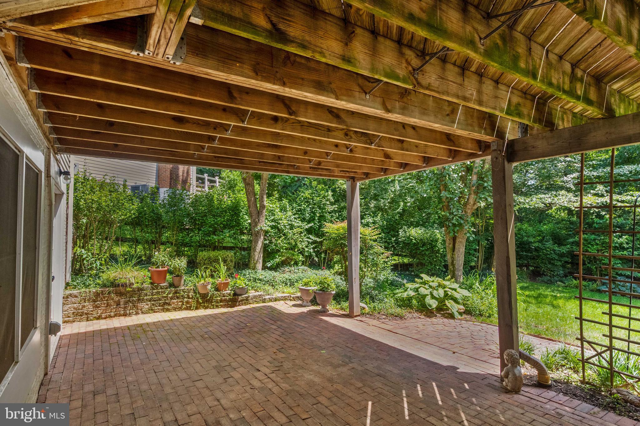 3523 MAJESTIC PINE LANE