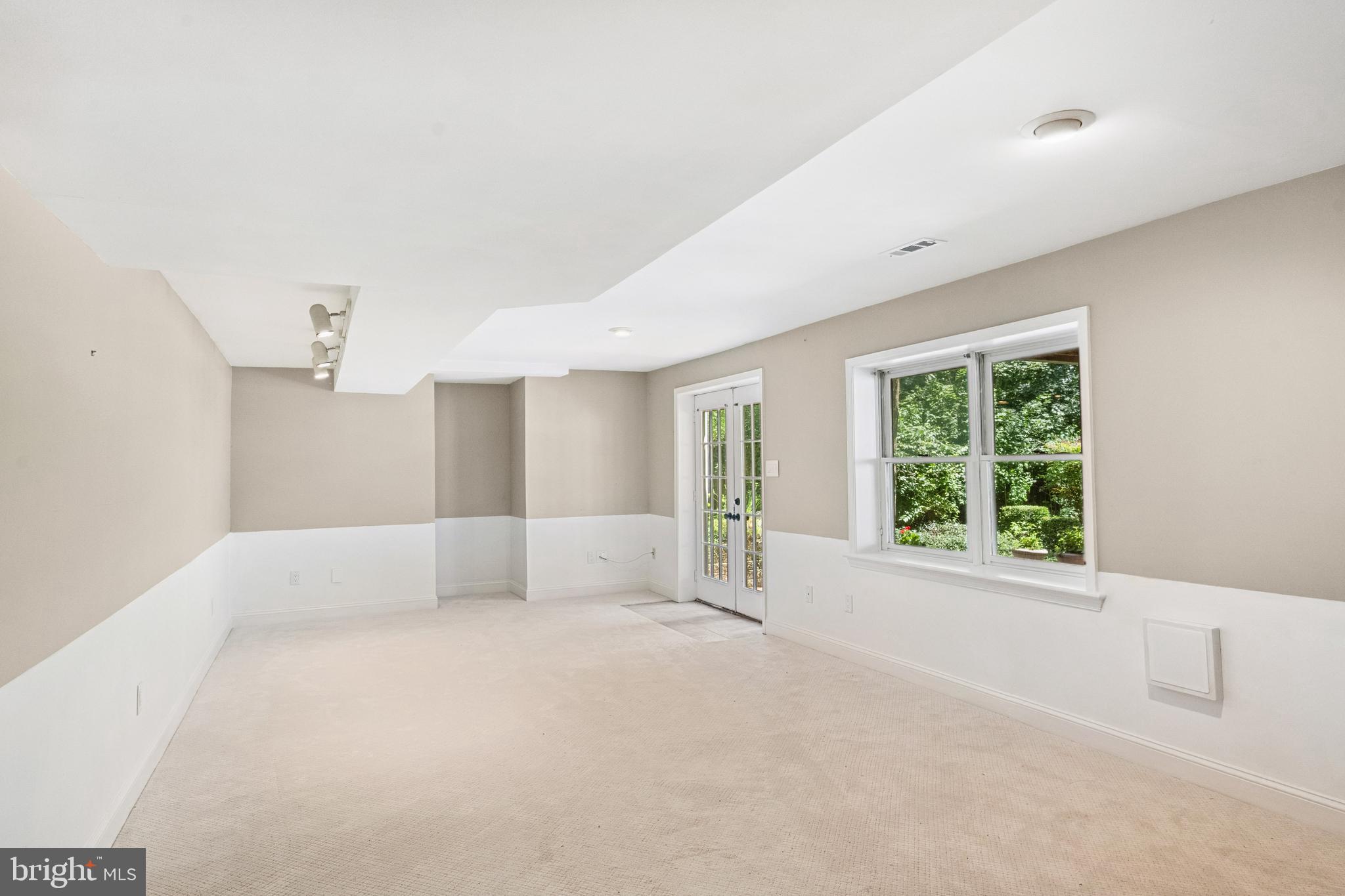 3523 MAJESTIC PINE LANE