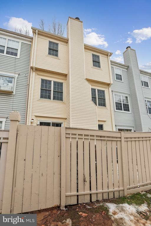 2396 BRANLEIGH PARK COURT