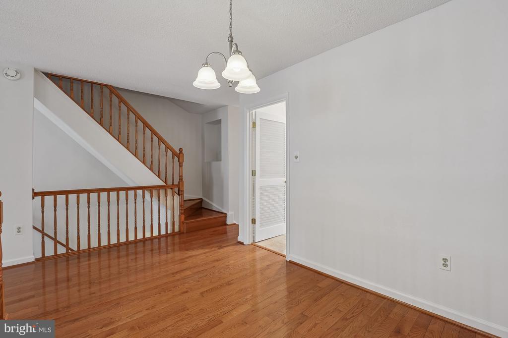 2396 BRANLEIGH PARK COURT