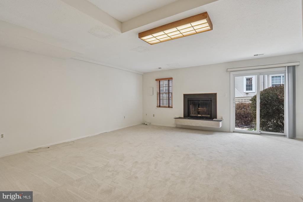 2396 BRANLEIGH PARK COURT