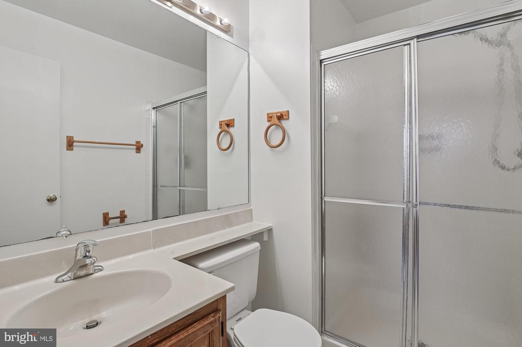2396 BRANLEIGH PARK COURT