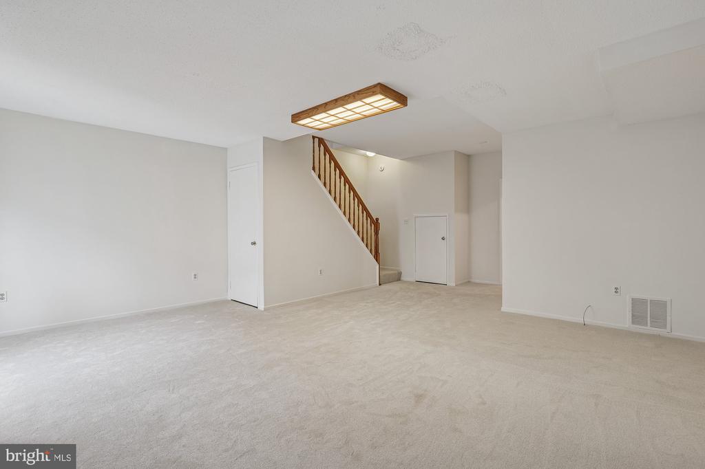 2396 BRANLEIGH PARK COURT