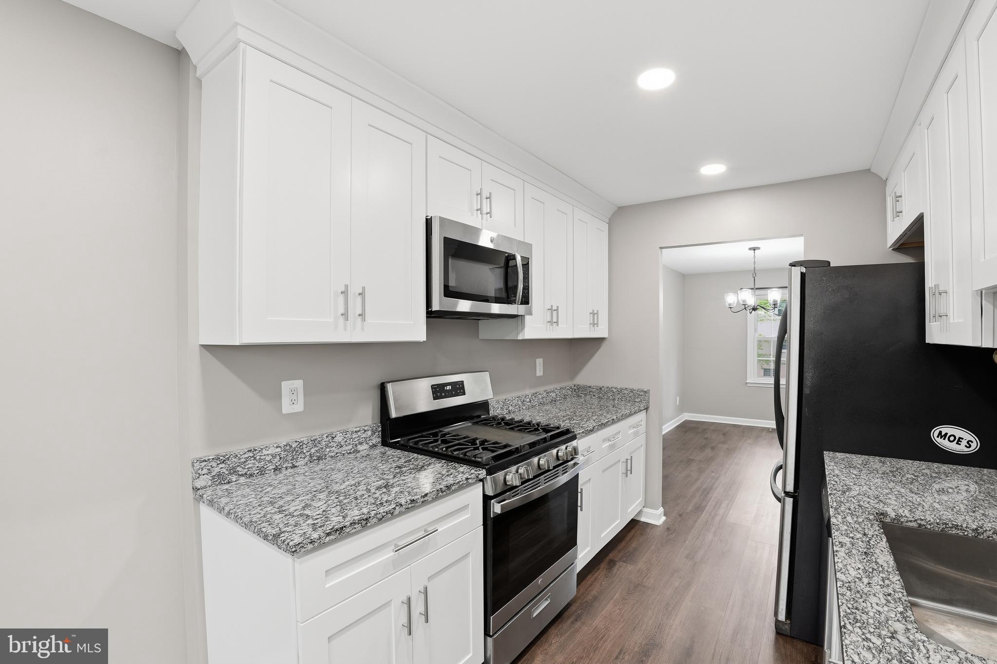 14874 LAMBETH SQUARE