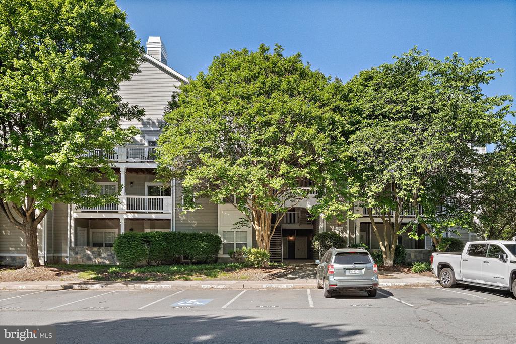 1705 LAKE SHORE CREST DRIVE 23