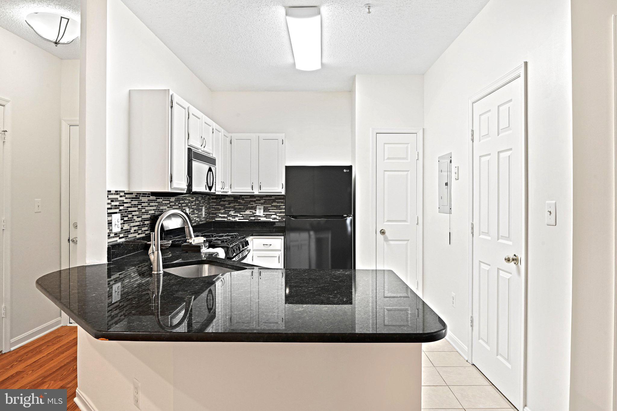 1705 LAKE SHORE CREST DRIVE 23