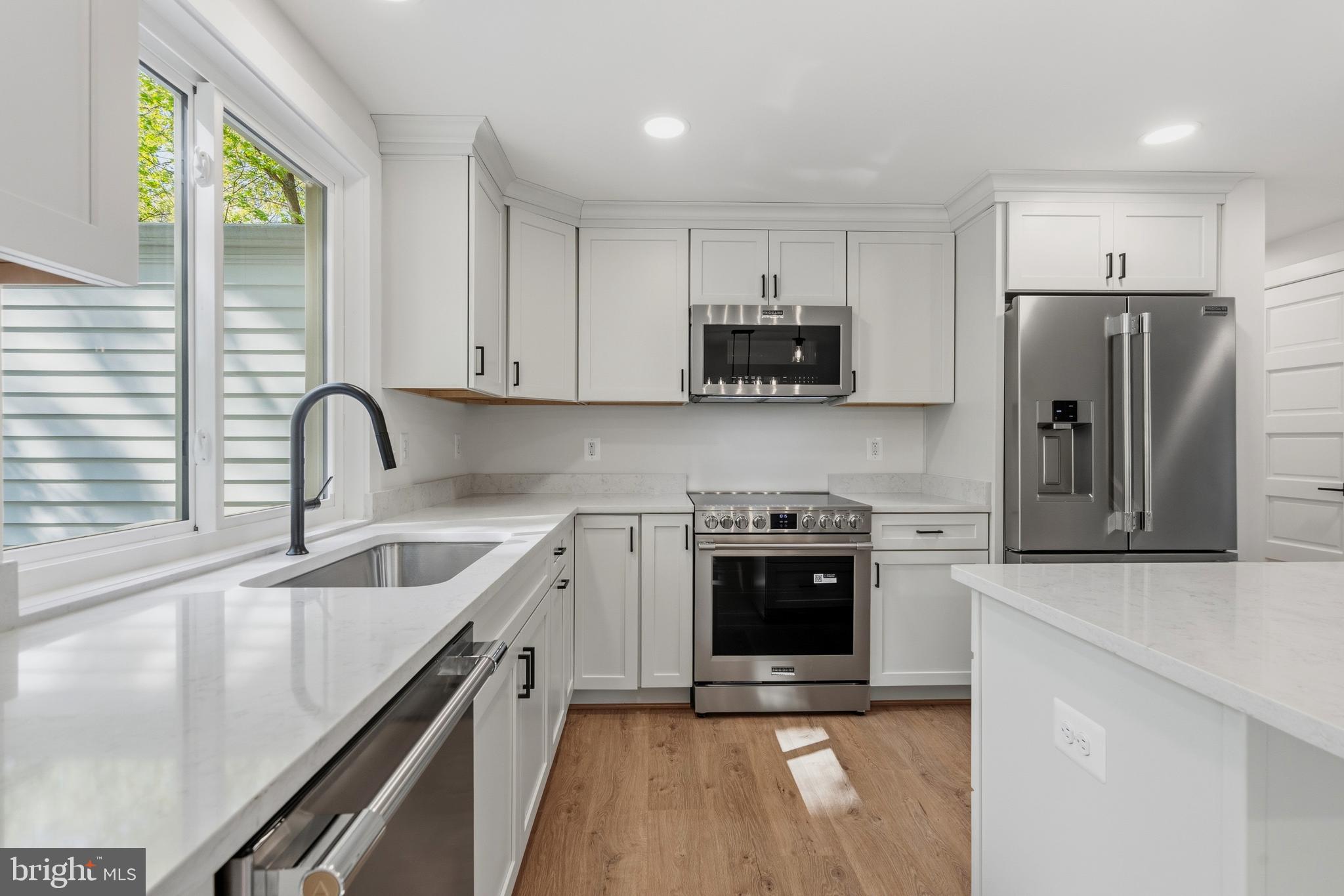 9203 FOX LAIR DRIVE