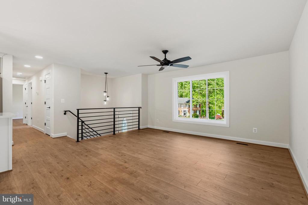 9203 FOX LAIR DRIVE