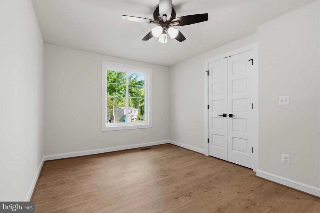 9203 FOX LAIR DRIVE
