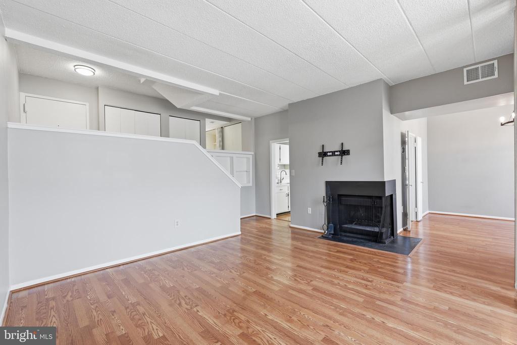 11566 ROLLING GREEN COURT 12/200A
