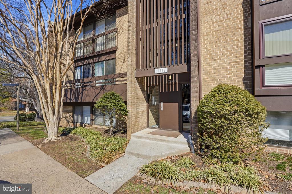 11566 ROLLING GREEN COURT 12/200A