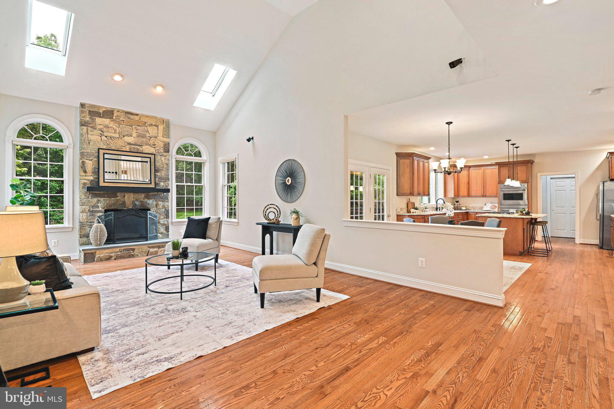 1706 BROADFIELD LANE