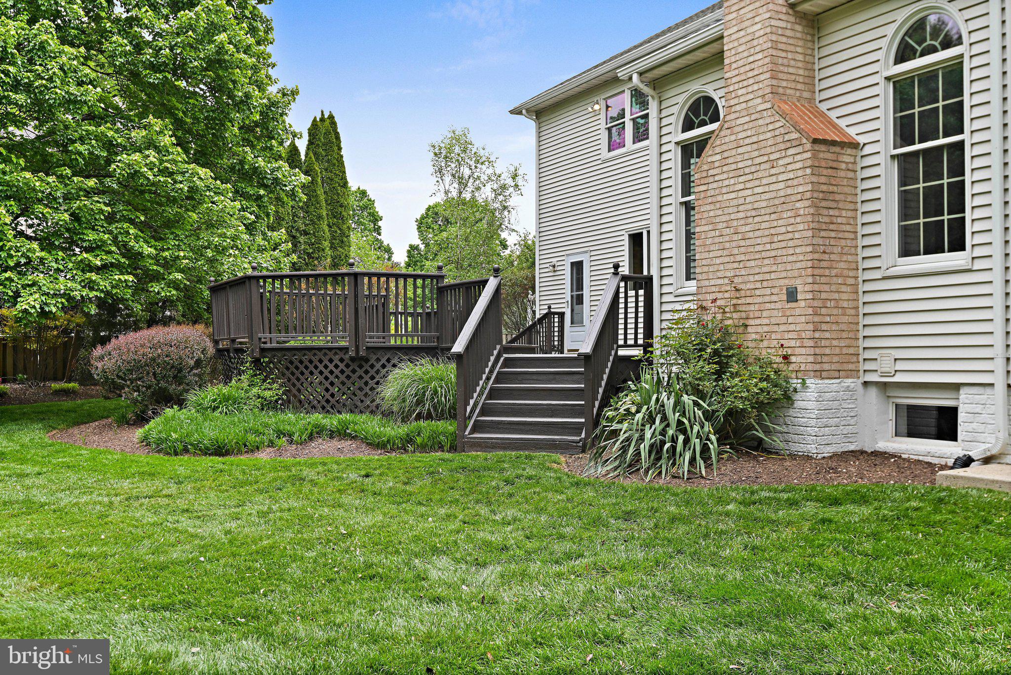 1706 BROADFIELD LANE
