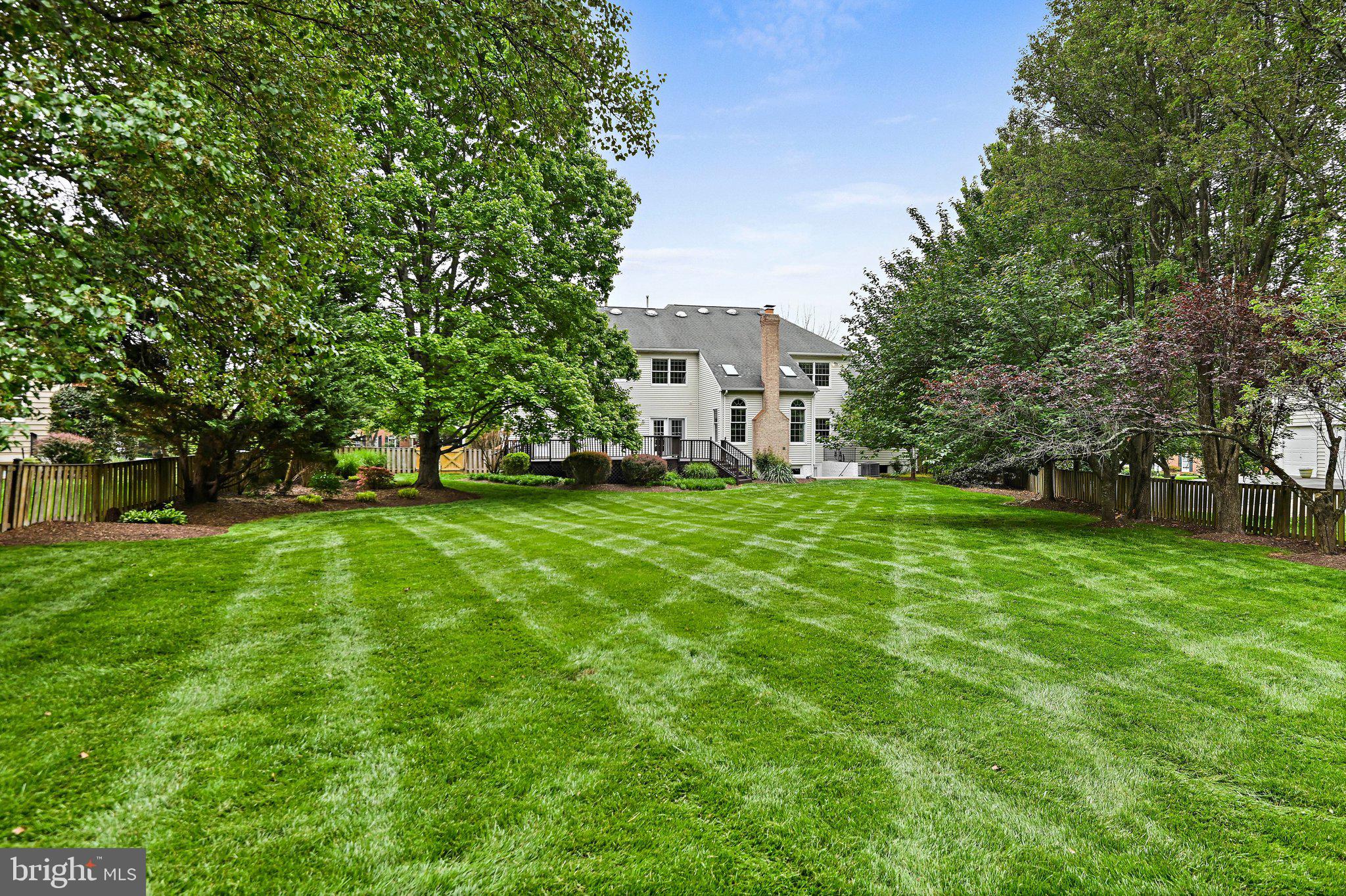1706 BROADFIELD LANE